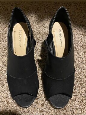 BCBGeneration Black Peep-Toe Mules